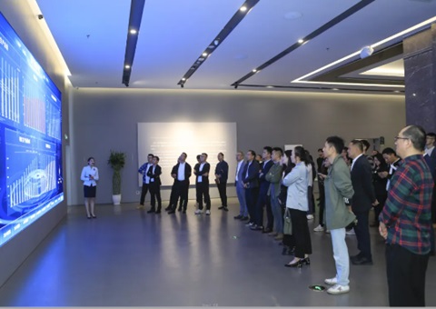 成都进行城市价值座谈会